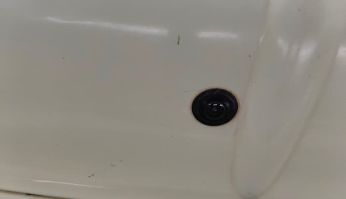 2016 Mahindra XUV500 W4, Diesel, Manual, 1,11,033 km, Parking Camera