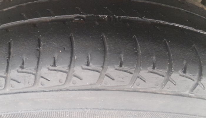 2017 Maruti Celerio VXI AMT, Petrol, Automatic, 91,947 km, Left Rear Tyre Tread