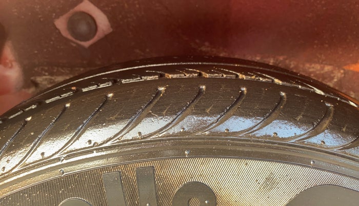 2013 Hyundai i10 SPORTZ 1.2 AT, Petrol, Automatic, 18,270 km, Right Rear Tyre Tread