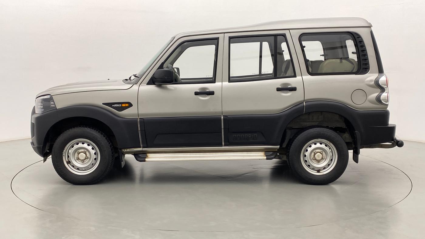 2015 Mahindra Scorpio S2, Diesel, Manual, 52,922 km, Left Side