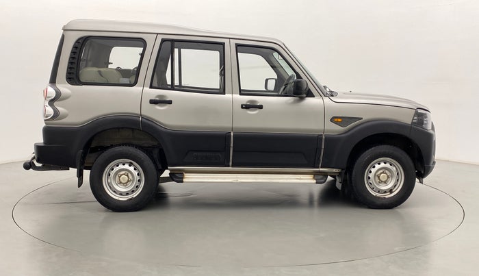 2015 Mahindra Scorpio S2, Diesel, Manual, 52,922 km, Right Side View