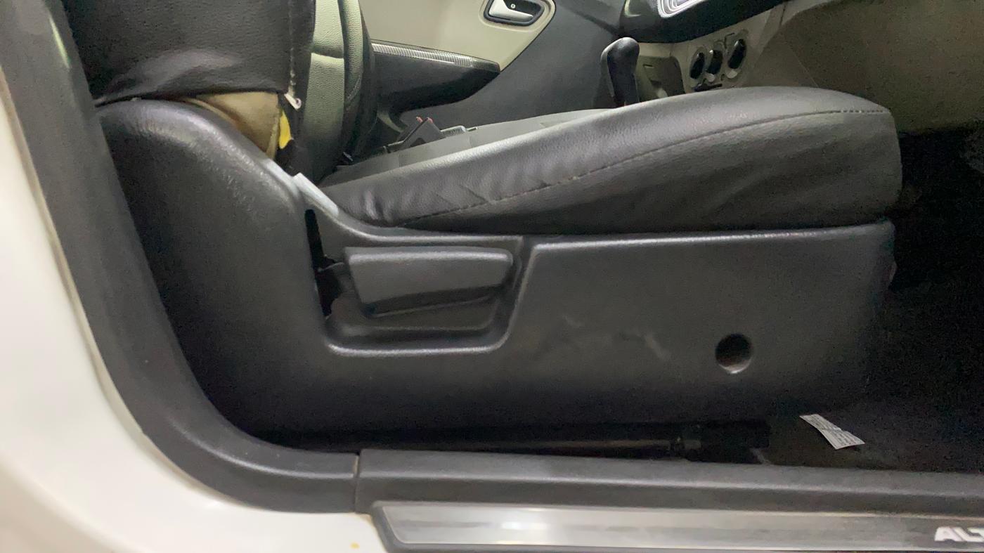 2016 Maruti Alto K10 VXI AMT, Petrol, Automatic, 50,214 km, Driver Side Adjustment Panel