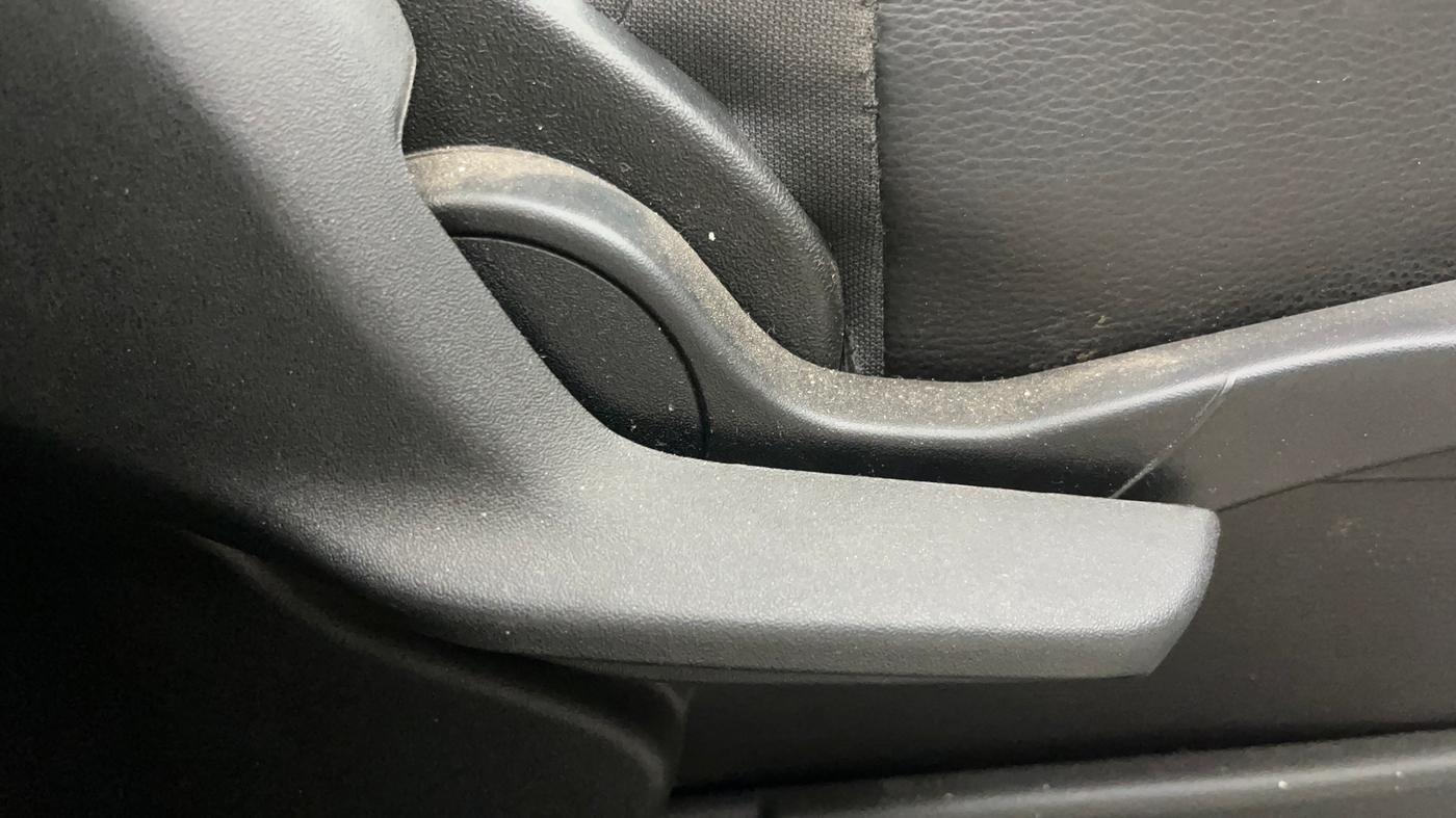 2022 Maruti XL6 ZETA MT, Petrol, Manual, 85,729 km, Driver Side Adjustment Panel