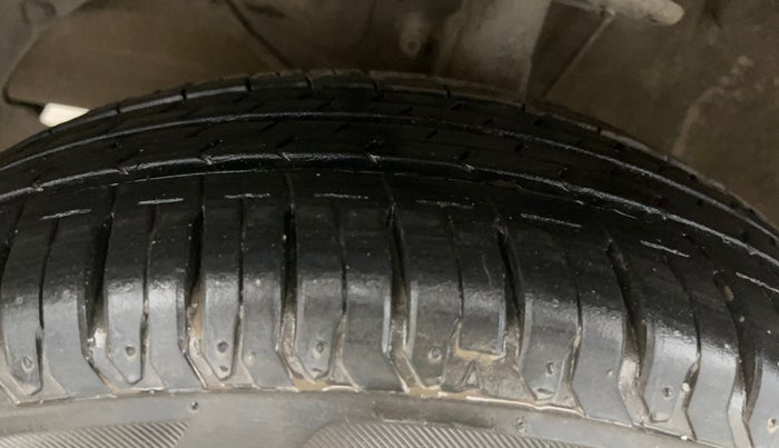 2022 Maruti XL6 ZETA MT, Petrol, Manual, 85,729 km, Left Front Tyre Tread