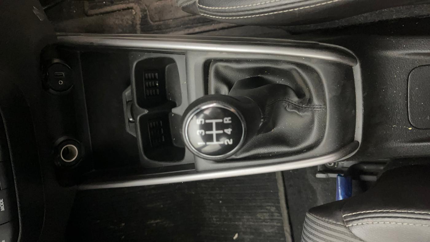 2022 Maruti XL6 ZETA MT, Petrol, Manual, 85,729 km, Gear Lever