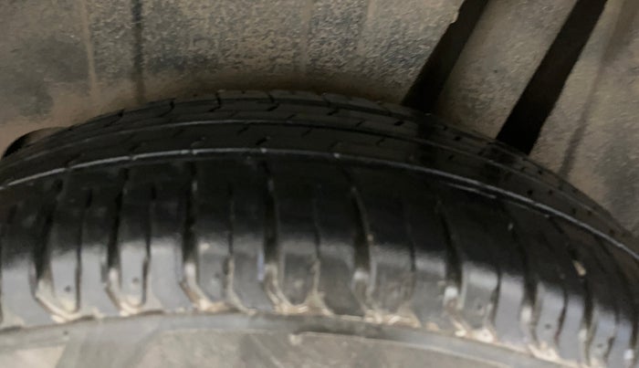 2022 Maruti XL6 ZETA MT, Petrol, Manual, 85,729 km, Left Rear Tyre Tread