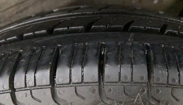 2014 Maruti Wagon R 1.0 LXI CNG, CNG, Manual, 57,087 km, Left Rear Tyre Tread