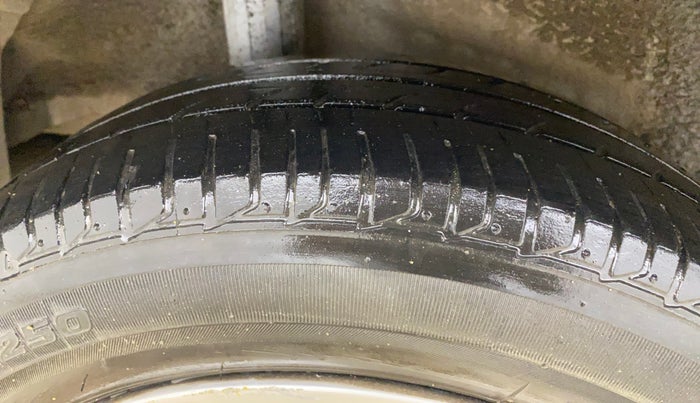 2016 Honda Jazz 1.2L I-VTEC VX, Petrol, Manual, 74,577 km, Right Rear Tyre Tread