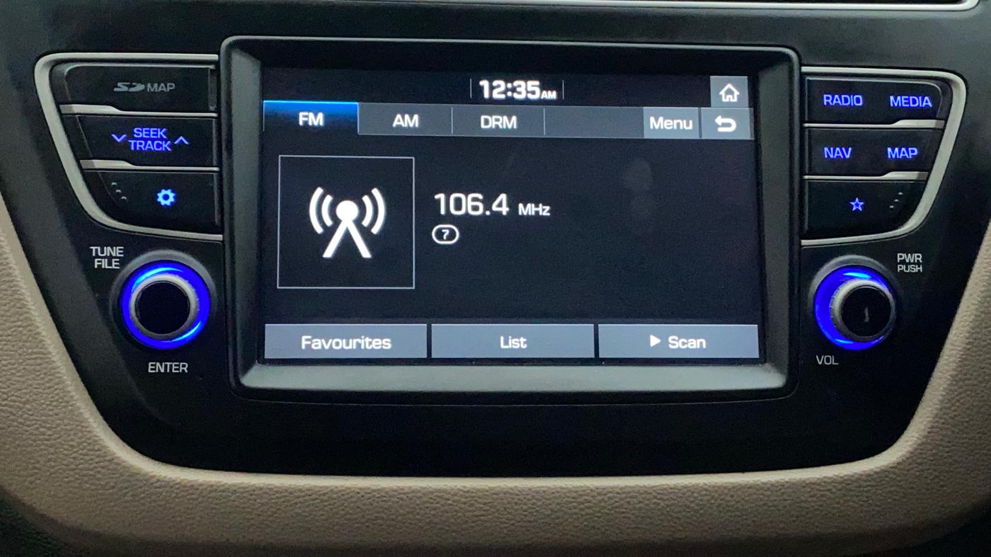 2019 Hyundai Elite i20 ASTA 1.2 (O), Petrol, Manual, 6,402 km, Infotainment System