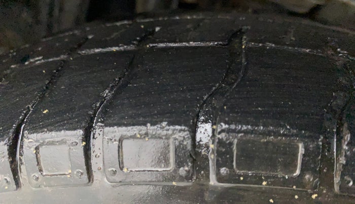 2014 Maruti Alto 800 LXI CNG, CNG, Manual, 89,296 km, Left Rear Tyre Tread