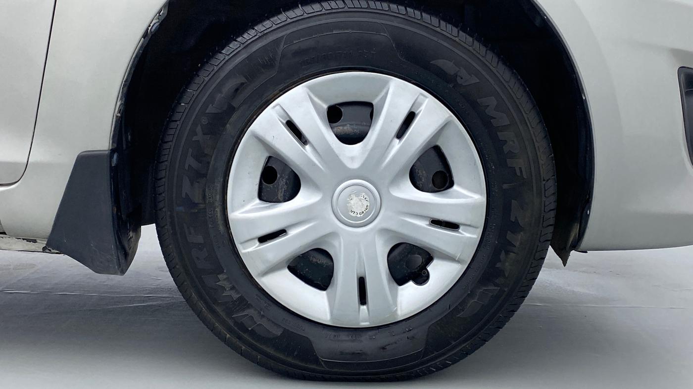 2013 Maruti Swift Dzire VXI 1.2 BS IV, Petrol, Manual, 64,063 km, Right Front Wheel