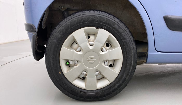 2011 Maruti Wagon R 1.0 LXI, Petrol, Manual, 1,15,218 km, Right Rear Wheel