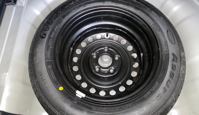 2020 KIA SONET HTK PLUS 1.0 IMT, Petrol, Manual, 76,349 km, Spare Tyre