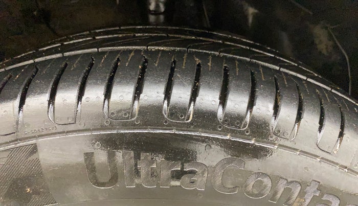 2022 KIA SONET X LINE 1.5 AT, Diesel, Automatic, 63,992 km, Right Front Tyre Tread