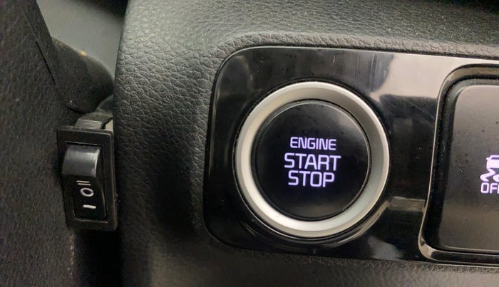 2022 KIA SONET X LINE 1.5 AT, Diesel, Automatic, 63,992 km, Keyless Start/ Stop Button