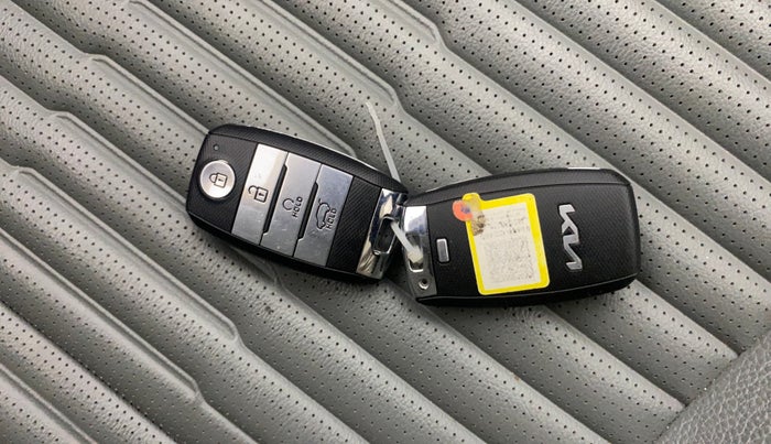 2022 KIA SONET X LINE 1.5 AT, Diesel, Automatic, 63,992 km, Key Close Up