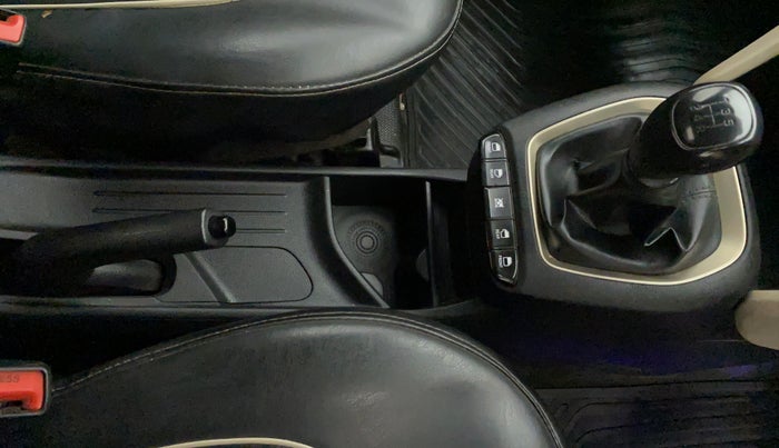 2018 Hyundai NEW SANTRO SPORTZ CNG, CNG, Manual, 1,25,956 km, Gear Lever