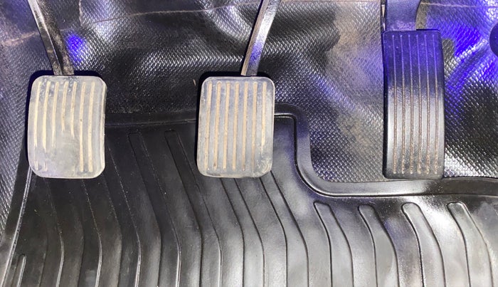 2018 Hyundai NEW SANTRO SPORTZ CNG, CNG, Manual, 1,25,956 km, Pedals
