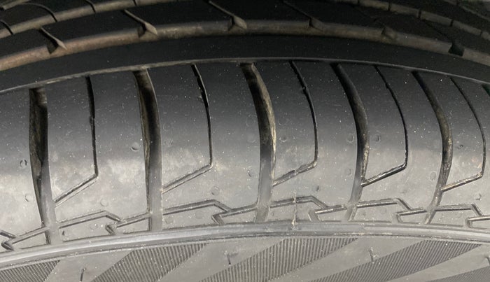 2020 Hyundai Creta SX (O) 1.5 DIESEL, Diesel, Manual, 60,452 km, Right Front Tyre Tread