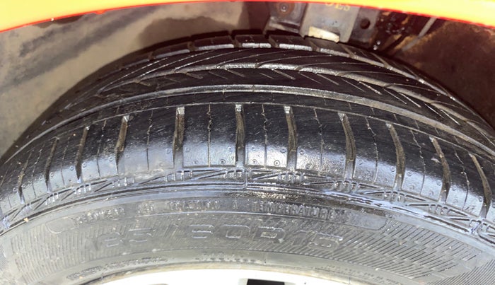 2014 Volkswagen Polo HIGHLINE1.2L, Petrol, Manual, 70,243 km, Left Front Tyre Tread