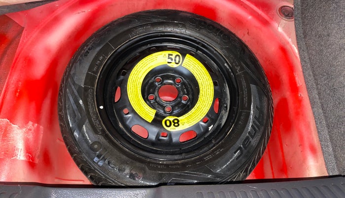 2014 Volkswagen Polo HIGHLINE1.2L, Petrol, Manual, 70,243 km, Spare Tyre