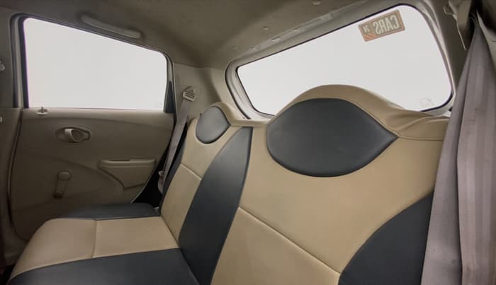 2014 Datsun Go T, Petrol, Manual, 39,307 km, Right Side Rear Door Cabin