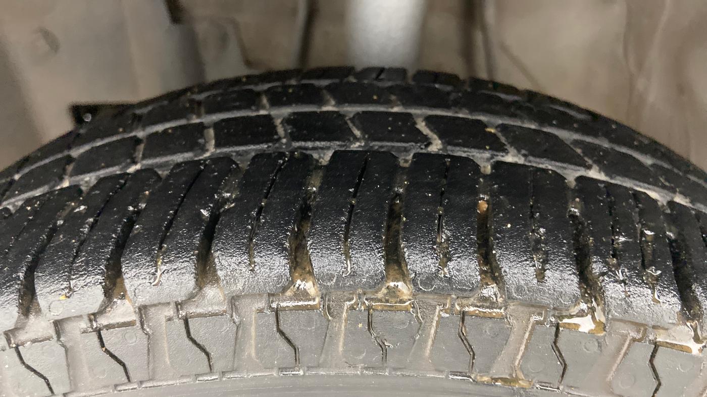 2014 Datsun Go T, Petrol, Manual, 39,307 km, Left Front Tyre Tread