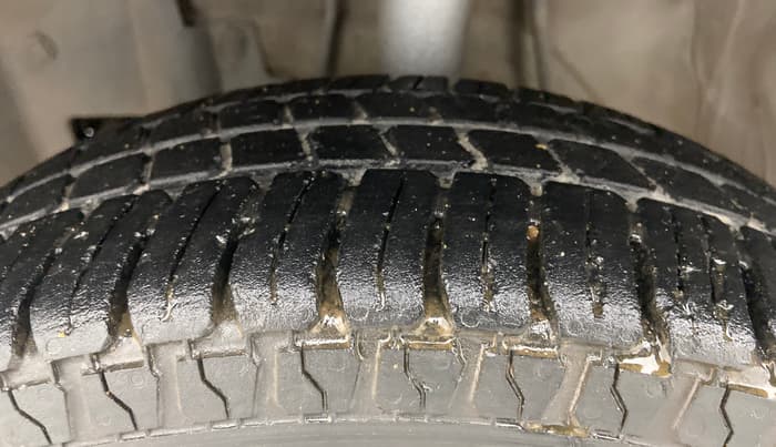 2014 Datsun Go T, Petrol, Manual, 39,307 km, Left Front Tyre Tread