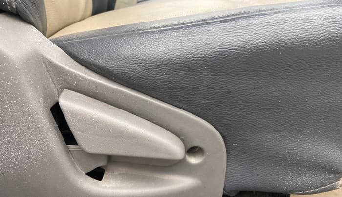 2014 Datsun Go T, Petrol, Manual, 39,307 km, Driver Side Adjustment Panel
