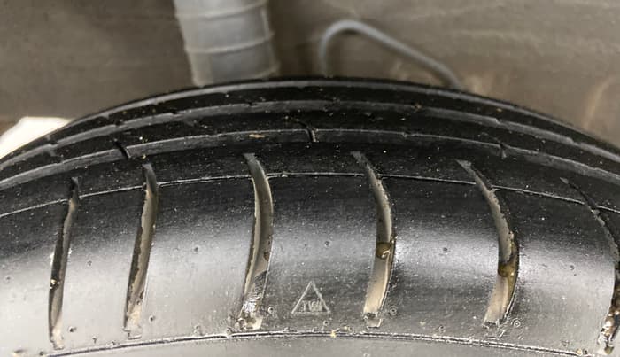 2014 Datsun Go T, Petrol, Manual, 39,307 km, Right Rear Tyre Tread