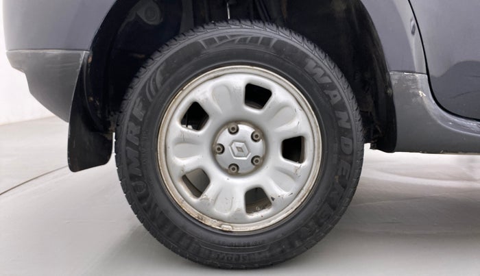 2013 Renault Duster 85 PS RXL DIESEL, Diesel, Manual, 86,799 km, Right Rear Wheel