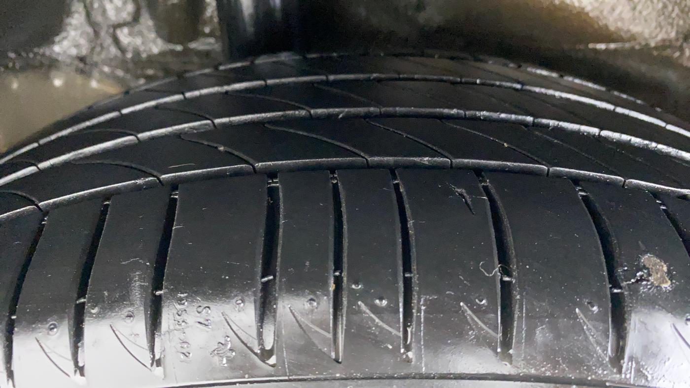 2017 Honda WR-V 1.2 i-VTEC VX MT, Petrol, Manual, 17,511 km, Right Rear Tyre Tread