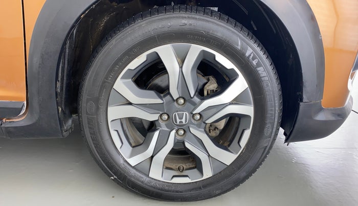 2017 Honda WR-V 1.2 i-VTEC VX MT, Petrol, Manual, 17,511 km, Right Front Wheel