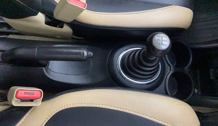 2014 Honda Amaze 1.2L I-VTEC VX, Petrol, Manual, 82,058 km, Gear Lever