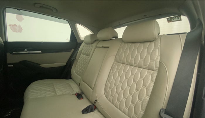 2019 KIA SELTOS HTX PLUS AT1.5 DIESEL, Diesel, Automatic, 48,072 km, Right Side Rear Door Cabin