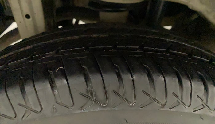 2012 Maruti Alto 800 LXI, Petrol, Manual, 27,138 km, Right Rear Tyre Tread