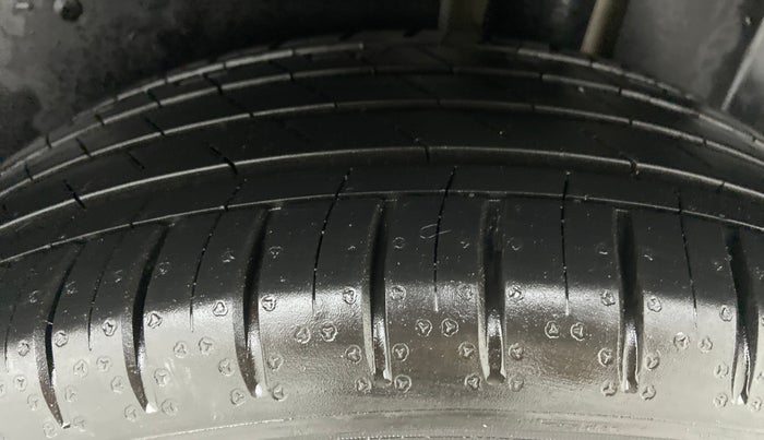 2021 MG HECTOR SHARP CVT, Petrol, Automatic, 8,282 km, Left Rear Tyre Tread