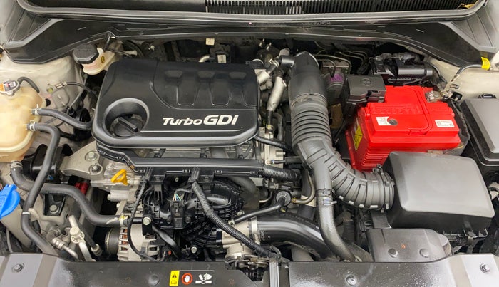 2022 Hyundai NEW I20 Asta (O) 1.0 Turbo DCT Dual Tone, Petrol, Automatic, 44,462 km, Engine View