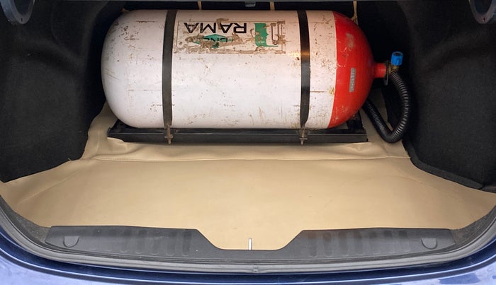 2017 Maruti Ciaz DELTA 1.4 MT PETROL, CNG, Manual, 23,449 km, Boot Inside