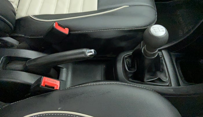 2012 Maruti Swift VDI, Diesel, Manual, 38,289 km, Gear Lever