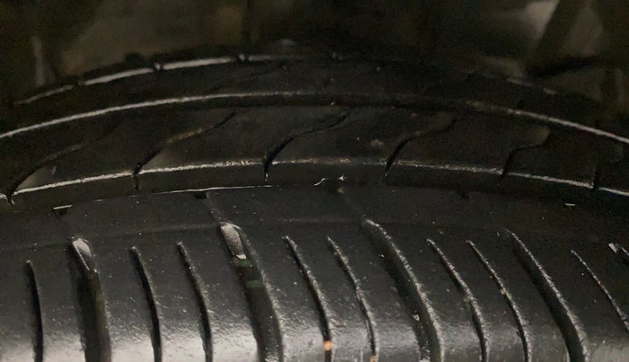 2018 Honda Amaze 1.2L I-VTEC VX, Petrol, Manual, 64,812 km, Right Front Tyre Tread