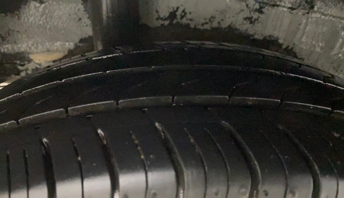 2018 Honda Amaze 1.2L I-VTEC VX, Petrol, Manual, 64,812 km, Right Rear Tyre Tread