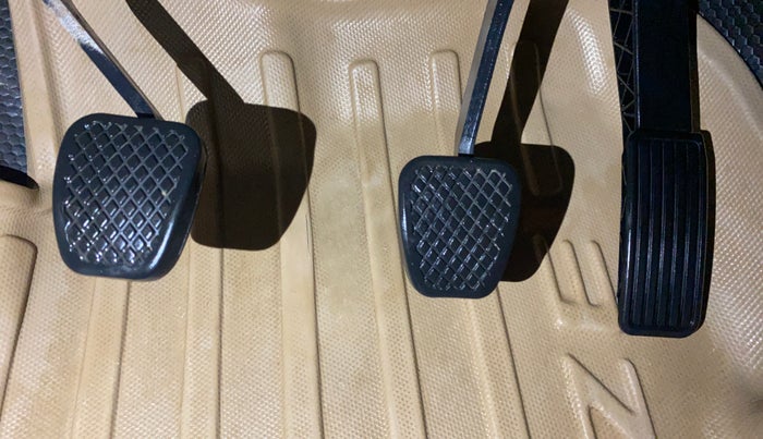 2018 Honda Amaze 1.2L I-VTEC VX, Petrol, Manual, 64,812 km, Pedals