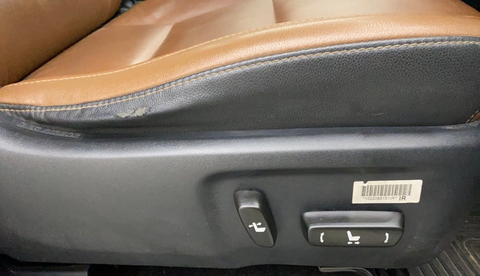 2018 Toyota Innova Crysta 2.8 ZX AT 7 STR, Diesel, Automatic, 47,029 km, Driver Side Adjustment Panel