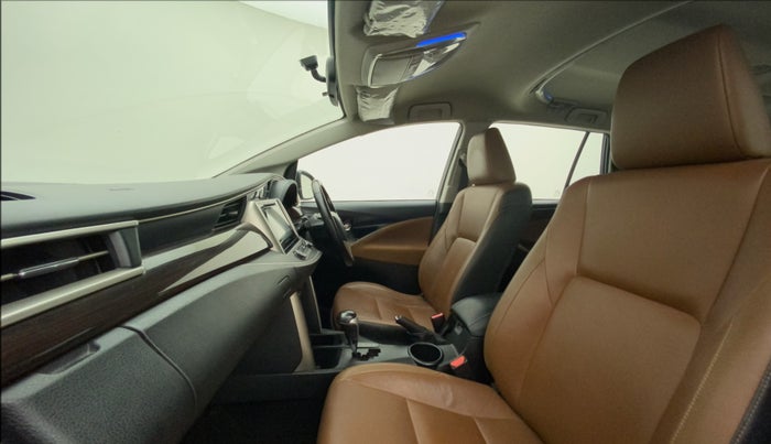 2018 Toyota Innova Crysta 2.8 ZX AT 7 STR, Diesel, Automatic, 47,029 km, Right Side Front Door Cabin