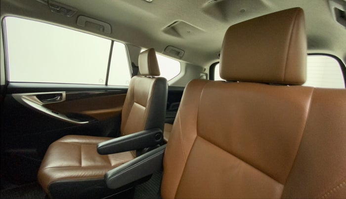 2018 Toyota Innova Crysta 2.8 ZX AT 7 STR, Diesel, Automatic, 47,029 km, Right Side Rear Door Cabin