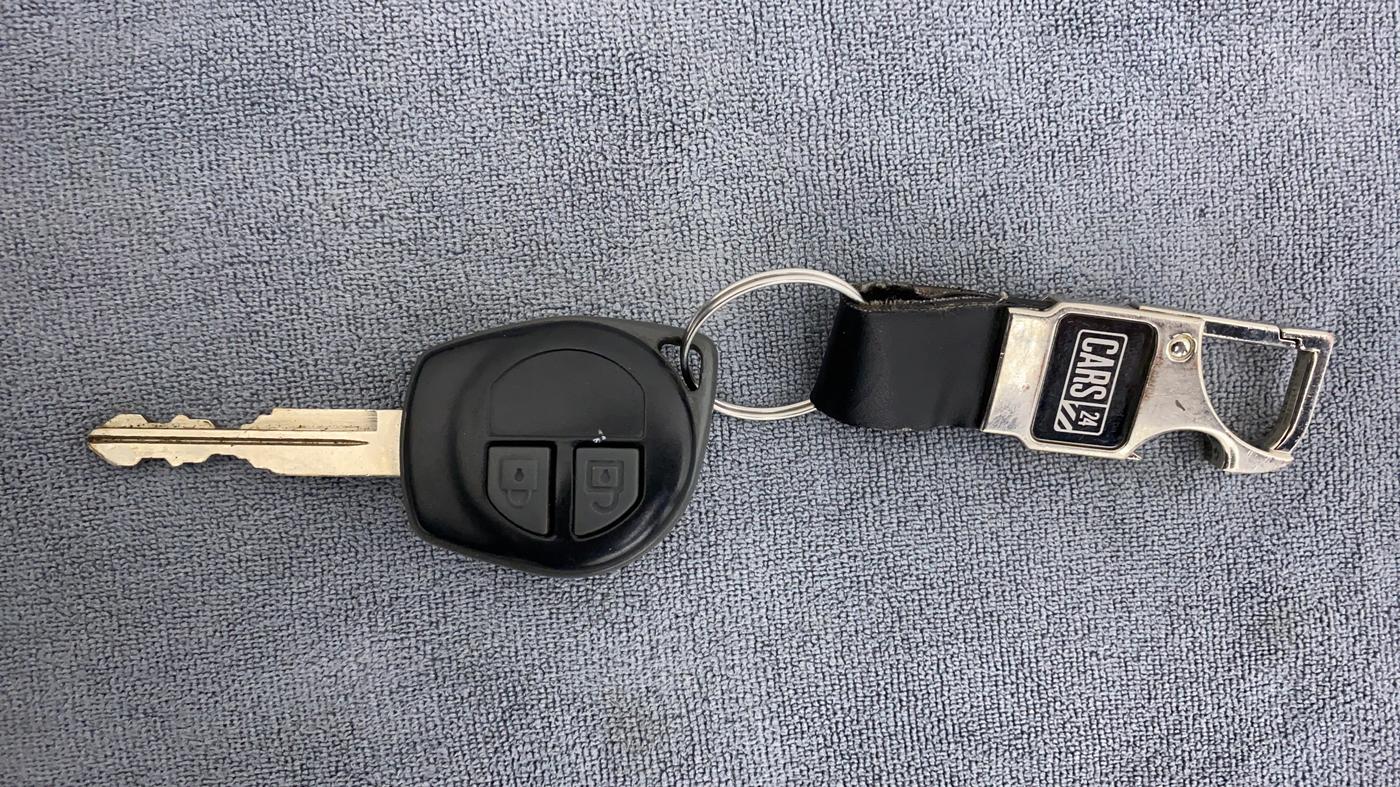 2015 Maruti Swift VDI ABS, Diesel, Manual, 76,491 km, Key Close-up
