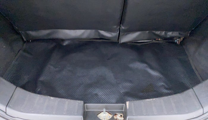 2017 Maruti Wagon R 1.0 VXI, Petrol, Manual, 78,737 km, Boot Inside
