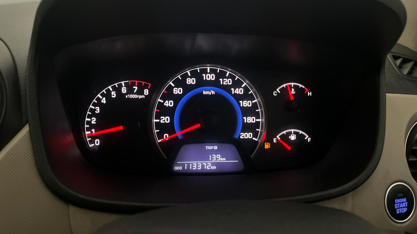 2015 Hyundai Grand i10 SPORTZ 1.2 KAPPA VTVT, Petrol, Manual, 1,13,358 km, Odometer Image