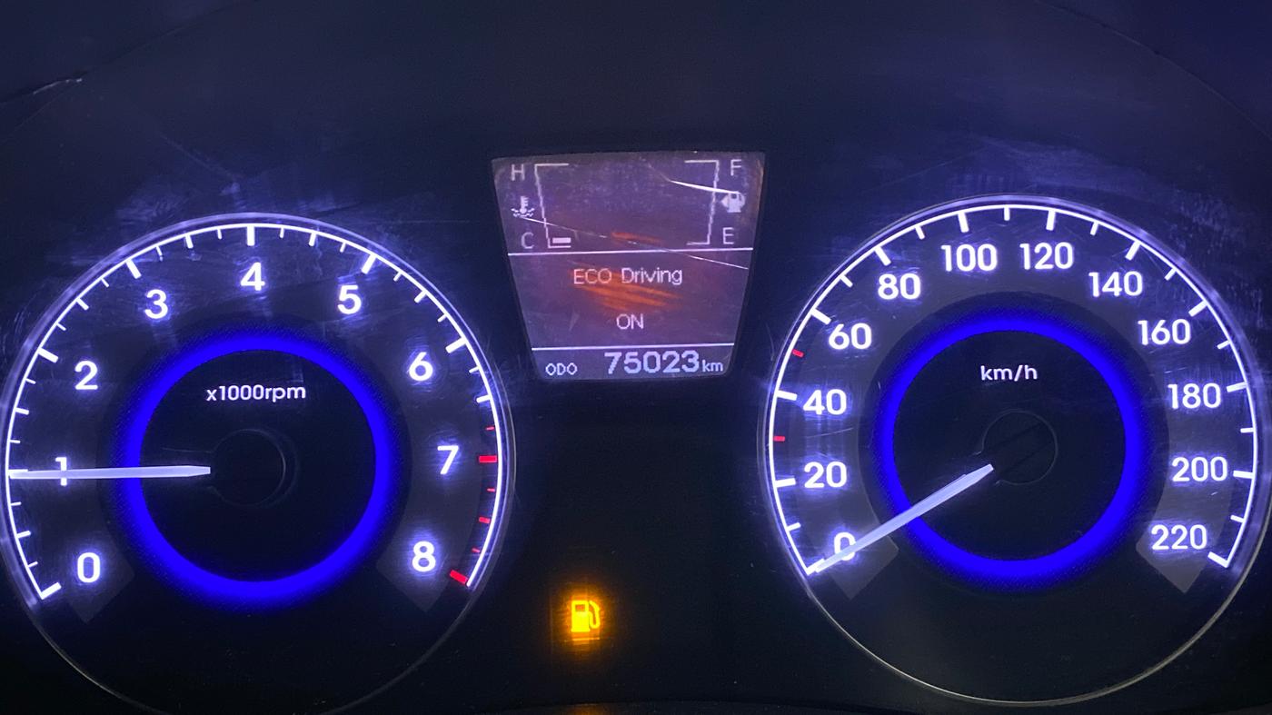 2012 Hyundai Verna FLUIDIC 1.6 VTVT SX, Petrol, Manual, 74,925 km, Odometer Image